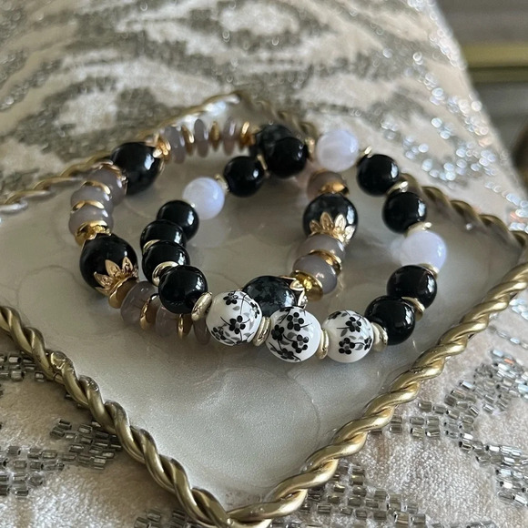 Handcrafted Beaded Stretch Bracelet (2pc) Set - Picture 1 of 3